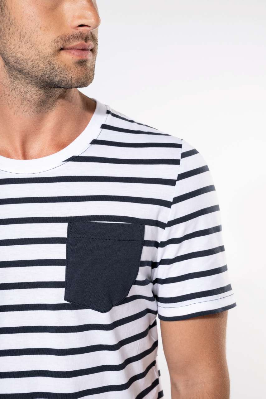 PRUGASTA MAJICA KRATKI RUKAV S DŽEPOM I EMBLEMOM T-SHIRT